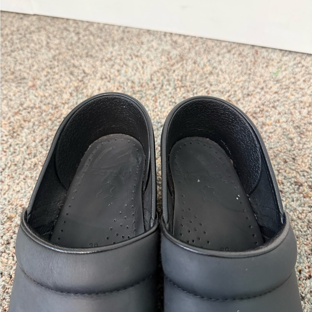 DANSKO All Black Slip On Shoes 39 - Picture 4 of 14